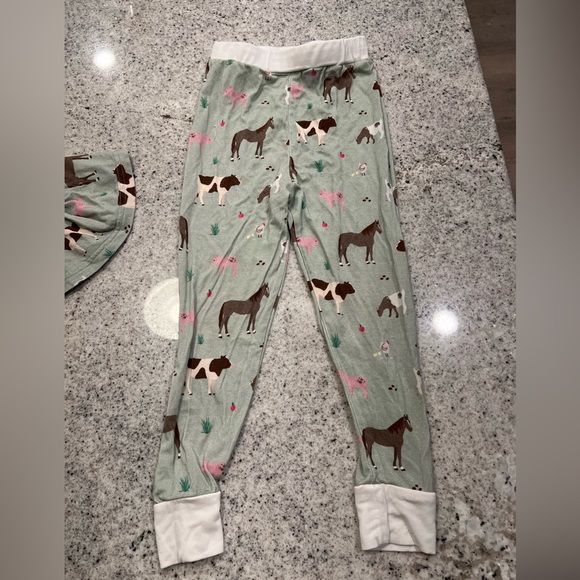 Bamboo Pajamas 2T - Picture 4 of 7